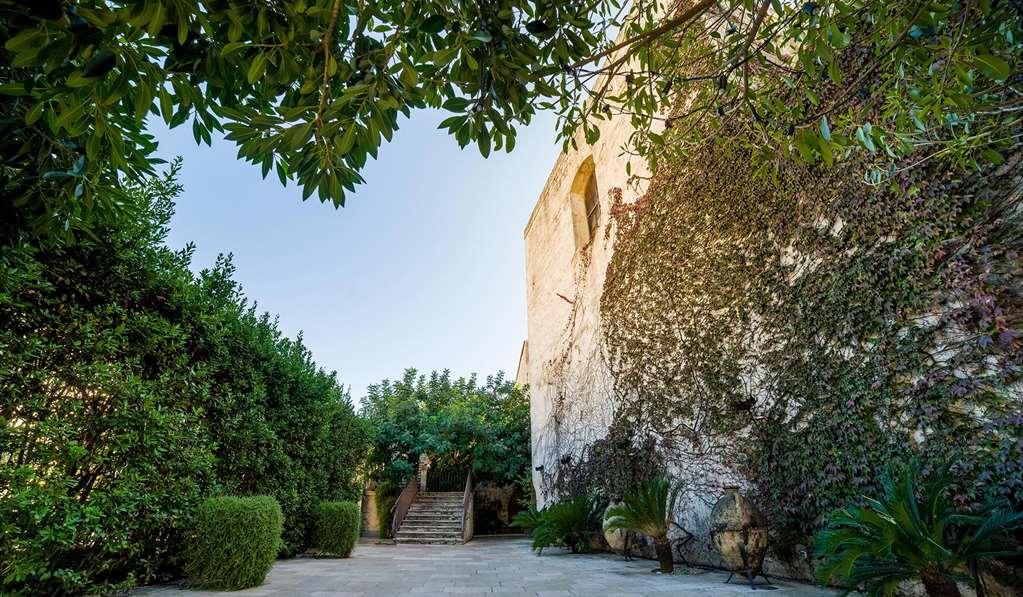 Hotel Dimora Storica Torre Del Parco 1419 Lecce Esterno foto