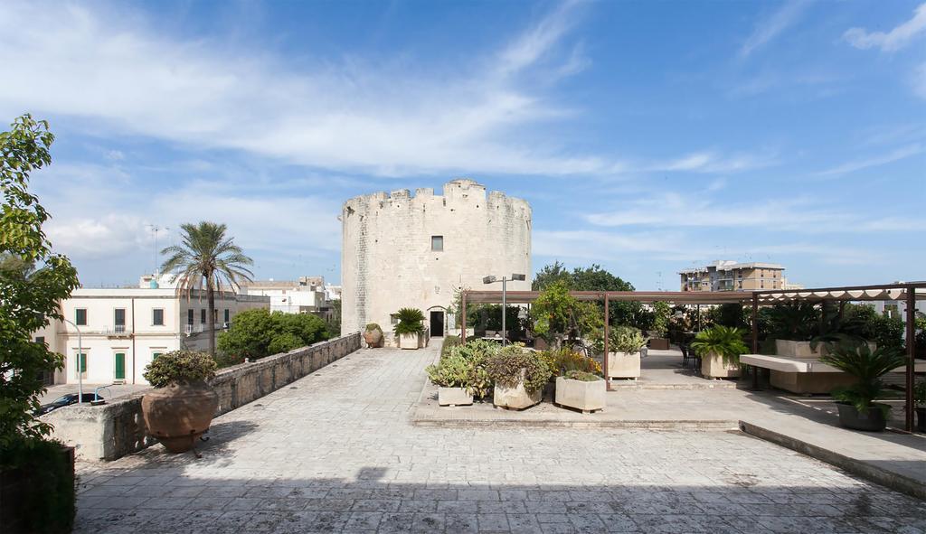Hotel Dimora Storica Torre Del Parco 1419 Lecce Esterno foto