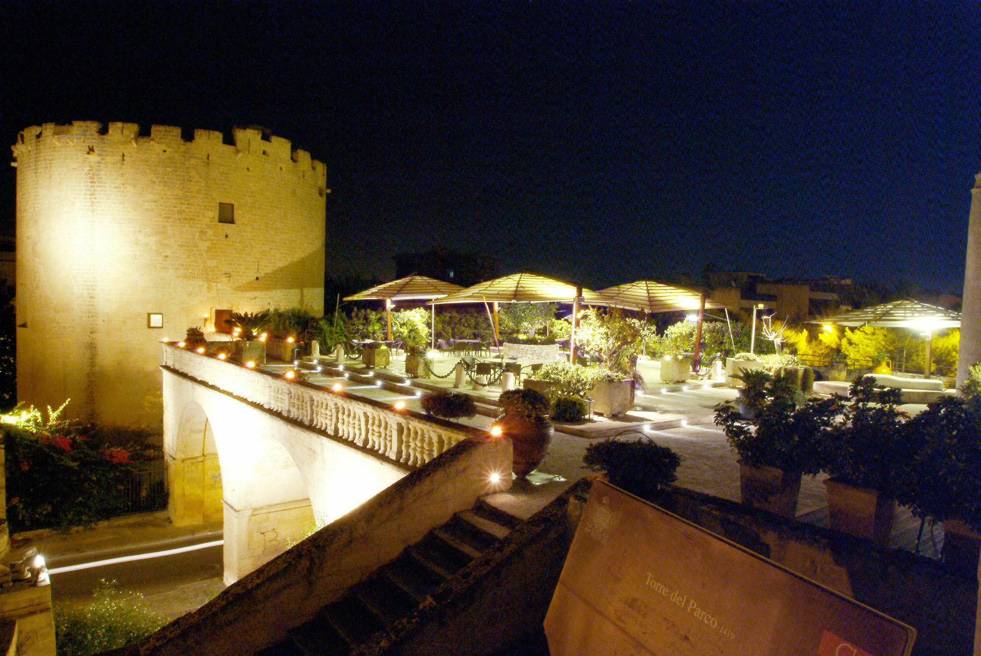 Hotel Dimora Storica Torre Del Parco 1419 Lecce Esterno foto