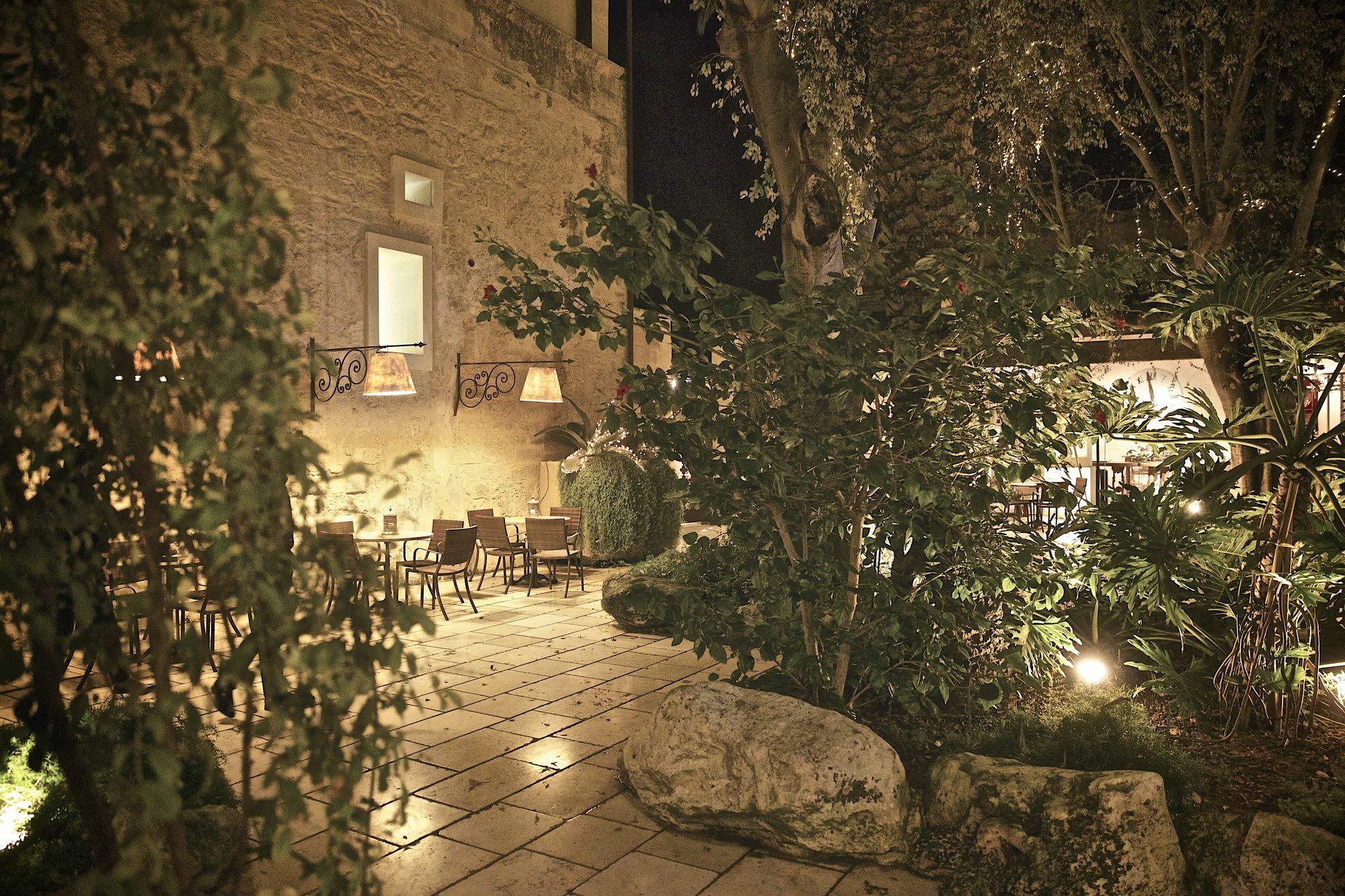 Hotel Dimora Storica Torre Del Parco 1419 Lecce Esterno foto